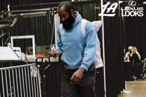 快船眾將入場(chǎng)穿搭：哈登&巴圖姆&祖巴茨酷愛連帽衛(wèi)衣 小卡黑白配