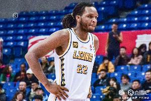 雙外援合計(jì)14罰5中！廣廈半場(chǎng)獲得22罰只有12中 命中率僅54.5%