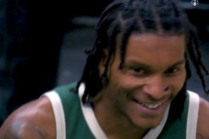 有丶東西！小凱文-波特加盟雄鹿前10場內(nèi)便攬下三雙 隊史首人！