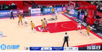 得分機器啊！江蘇外援杰克遜首節(jié)6中5&4記三分轟17分