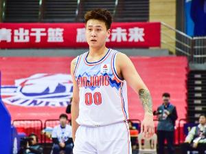 ??隨便打打！趙睿半場8中7&三分3中3貢獻18分2助攻2搶斷