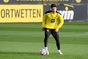 德媒：萊比錫冬窗接近租借雷納，因多特未能簽下切爾基而告吹