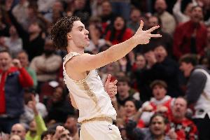 漸入佳境？基迪：當(dāng)我們大比分落后時(shí) 我們沒(méi)有動(dòng)搖 也從未退縮