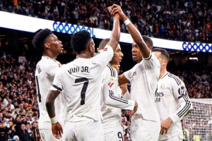 不容易！主場(chǎng)射門(mén)10-20遭壓制，皇馬近4次對(duì)陣巴列卡諾終于贏(yíng)球