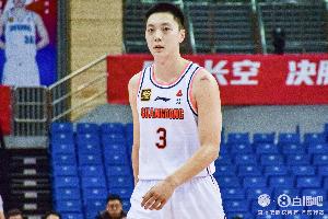 真摯的祝福！祝廣東男籃隊(duì)長(zhǎng)胡明軒27歲生日快樂(lè)！??