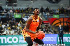 殺傷力相當強！湯普森和古德溫上半場共計造到18個罰球&合砍30分