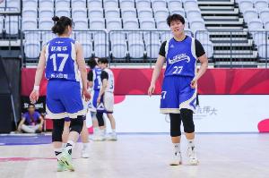 國際籃聯(lián)三人籃球冠軍杯：中國女隊(duì)首日一勝一負(fù)