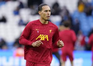 忠誠??回聲報：范迪克愿等新合同 甚至可等到7月以自由身再簽約