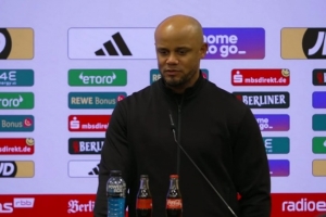 14個(gè)角球幾乎全到近門(mén)柱？孔帕尼：可惜沒(méi)贏 本賽季角球很成功