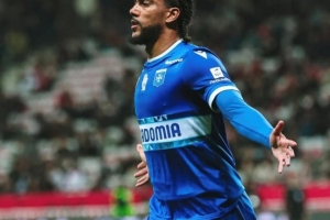 歐塞爾教練佩利西耶：4-2-4是我們能在尼斯搶分的關(guān)鍵