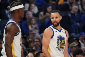 徐靜雨：爭冠是勇士非?，F(xiàn)實的目標 庫&巴將體系的能量推向極致