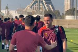 記者：前腰韋世豪主力，塞鳥(niǎo)大概率替補(bǔ)，看好王鈺棟能替補(bǔ)出場(chǎng)