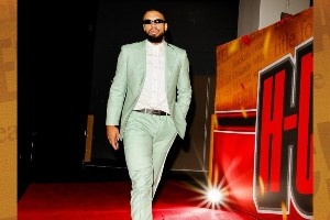 火箭眾將紅毯秀??狄龍清新小西裝 申京寬松居家風(fēng) 白魔短褲吸睛