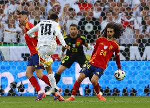 歐洲杯手球?庫(kù)庫(kù)雷利亞：裁判哨響與否 決定我成為通緝犯還是寵兒