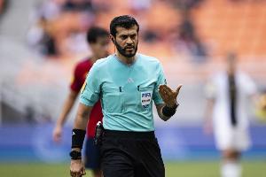 勝率100%！國足在阿聯(lián)酋主裁奧馬爾執(zhí)法下2戰(zhàn)全勝 還曾給國足點球