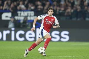 卡拉菲奧里：塔帥去年發(fā)我家人照片給我，說(shuō)服我加盟阿森納