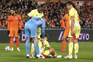 世體：對陣荷蘭庫巴西傷退，他告知隊(duì)醫(yī)自己感到右腿后部刺痛