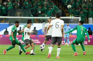 ??苦主！沙特在世預(yù)賽7場(chǎng)進(jìn)4球，其中3球是對(duì)國(guó)足打進(jìn)的