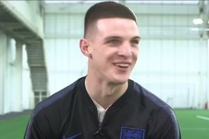 賴(lài)斯看自己首次入選英格蘭的視頻：這牙齒…矯正治療真救了我的命