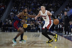 周二競彩籃球強(qiáng)檔：巴特勒客戰(zhàn)舊主 火箭主場對陣?yán)销? >
                                        </div>
                                    </div>
                                    <div   id=