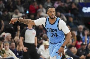 分析|喬治離隊(duì)=戰(zhàn)力升級(jí)？??鮑威爾證明了30多歲也能進(jìn)入巔峰