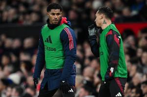 英媒：曼聯(lián)夏窗預(yù)計轉(zhuǎn)出多達(dá)10名球員，有信心出售安東尼