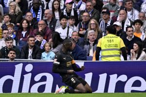 絕殺皇馬！瓦倫本賽季此前西甲客場7平7負(fù)，在伯納烏取得客場首勝