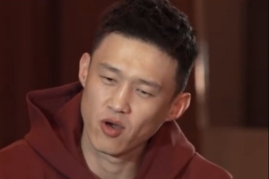 周鵬：同樣的問題隊員反復出現(xiàn) 一周錯6天還有1天是休息 你怎么辦