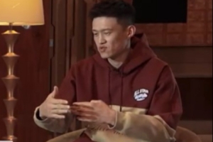 周鵬：和隊員有隔閡時 有時候一個月說不上一個字