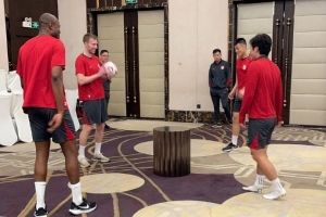 中超版圖南綠北雪 亞泰將士全力備戰(zhàn)新鵬城 凈月基地粉雪遇春花