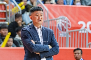 杜鋒：我們困難的準(zhǔn)備做得不夠 不如對(duì)方拼得兇 自身失誤太多了