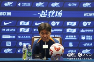 李霄鵬：申花是中超最強的球隊之一，希望我們能配得上這場比賽