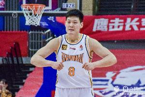 離奇！張寧半場(chǎng)4中0顆粒無(wú)收 但正負(fù)值+22最高