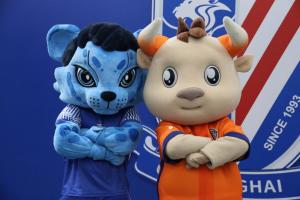 犇犇閃現(xiàn)上海體育場？來找他的好朋友布魯