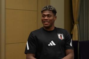 長得太像??鈴木彩艷：球迷總把我認(rèn)成八村塁，但他比我高出10cm