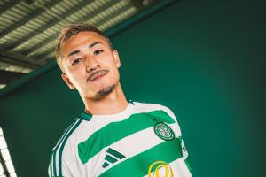 ??前田大然本賽季狀態(tài)爆表，46場33球9助其中歐冠攻入4球！