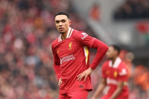 愛之深！球迷評(píng)阿諾德：脫衣慶祝是表示留下？還是紅軍最后一球？