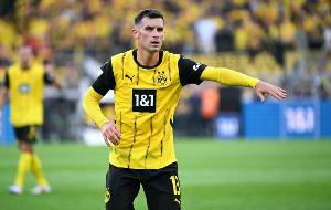 多特官方：格羅斯膝韌帶輕傷，無法參加周末對霍村的聯(lián)賽