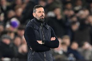 talkSPORT：萊斯特城預(yù)計今夏解雇范尼，李-卡斯利和小法是候選