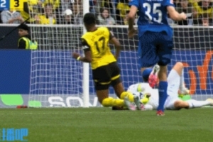 德足協(xié)裁判公司發(fā)言人：楚克烏梅卡沒有犯規(guī)，鮑曼碰到了他的右腳