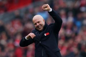 利物浦提前奪冠，斯洛特是首位帶隊贏得英超冠軍的荷蘭籍主帥