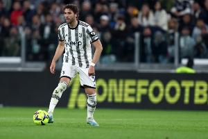 洛卡特利：效力尤文注定承受特殊壓力，需以激情渴望彌補經(jīng)驗不足