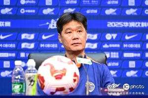 李霄鵬：明天全力以赴，希望五一節(jié)給到場的球迷奉獻一場精彩比賽