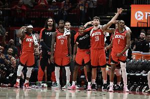 火箭仍在等待他們的超級球星??但管理層依舊堅信內(nèi)部有潛在人選