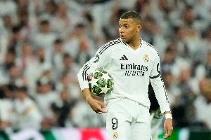 姆巴佩打進215球超越拉卡澤特，排名法國球員五大聯(lián)賽射手榜第5位