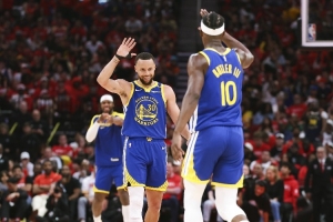 徐靜雨：希爾德讓我們見識到新水花兄弟威力 巴特勒一如既往穩(wěn)定