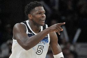 8中0！美記：杰倫-格林換成愛德華茲 還是繼續(xù)被勇士鎖死??