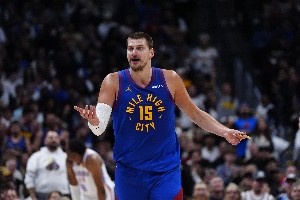 連場失誤誰最多??約老師14個僅陪跑 哈登第一&刷榜老詹大帝在列