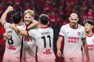 五連勝！成都蓉城4-0戰(zhàn)勝梅州客家，達(dá)成連續(xù)10場不?。? >
                                        </div>
                                    </div>
                                    <div   id=