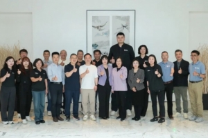 北京姚基金公益基金會召開二屆七次理事會 選舉姚明擔(dān)任理事長